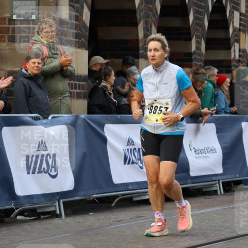 05.10.2025 - 20. swb-Marathon Bremen Strokosch-Dieckow http://msf.ph/oto/9266899 05.10.2025 11:08:49 Ziel 9184, 9274, 9721, 9853, 9912, 10051, 10248, 10714, 10840, 10939 meine-sportfotos.de