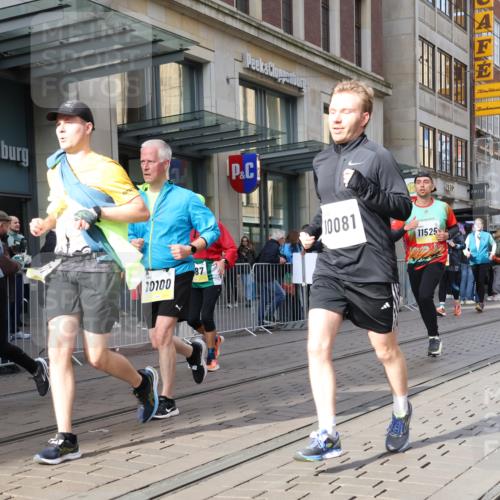 05.10.2025 - 20. swb-Marathon Bremen Strokosch-Dieckow http://msf.ph/oto/9266954 05.10.2025 11:05:48 Ziel 7979, 9205, 9228, 9355, 9387, 9438, 9523, 9712, 9786, 9931, 10081, 10095, 10100, 10101, 10152, 10192, 10243, 10249, 10374, 10404, 10462, 10587, 10597, 10623, 10848, 11065, 11092, 11134, 11169, 11231, 11296, 11425, 11433, 11468, 11525, 7979, 9205, 9228, 9355, 9387, 9438, 9523, 9712, 9786, 9931, 10081, 10095, 10100, 10101, 10152, 10192, 10243, 10249, 10374, 10404, 10462, 10587, 10597, 10623, 10848, 11065, 11092, 11134, 11169, 11425, 11468 meine-sportfotos.de