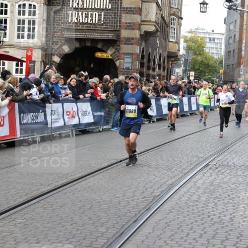05.10.2025 - 20. swb-Marathon Bremen Yannick Fuchs http://msf.ph/oto/9267194 05.10.2025 10:51:57 Ziel 9004, 9259, 9506, 10436, 10968, 11080, 11361, 11689, 11696 meine-sportfotos.de