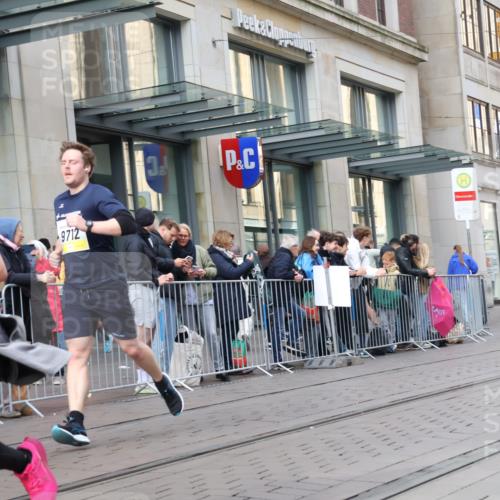 05.10.2025 - 20. swb-Marathon Bremen Strokosch-Dieckow http://msf.ph/oto/9267238 05.10.2025 11:05:58 Ziel 7979, 9205, 9228, 9387, 9438, 9523, 9712, 9764, 9786, 9998, 10100, 10101, 10152, 10192, 10243, 10249, 10374, 10404, 10462, 10611, 10623, 10640, 10848, 10912, 11065, 11092, 11143, 11169, 11195, 11231, 11233, 11270, 11296, 11365, 11433, 11485, 7979, 9205, 9228, 9387, 9438, 9523, 9712, 9764, 9786, 9998, 10100, 10101, 10152, 10192, 10243, 10249, 10374, 10404, 10462, 10611, 10623, 10640, 10848, 10912, 11065, 11092, 11143, 11169, 11195, 11270, 11365 meine-sportfotos.de