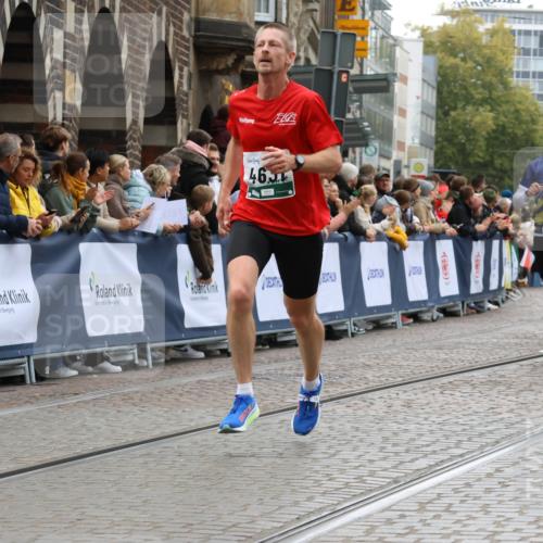 05.10.2025 - 20. swb-Marathon Bremen Strokosch-Dieckow http://msf.ph/oto/9267307 05.10.2025 12:59:31 Ziel 133, 2967, 4369, 4631, 6385 meine-sportfotos.de
