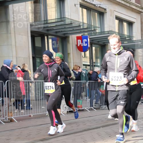 05.10.2025 - 20. swb-Marathon Bremen Strokosch-Dieckow http://msf.ph/oto/9267315 05.10.2025 11:06:02 Ziel 7979, 9205, 9228, 9387, 9438, 9523, 9712, 9764, 9998, 10152, 10192, 10243, 10249, 10374, 10404, 10611, 10640, 10699, 10732, 10848, 10912, 11065, 11092, 11143, 11169, 11195, 11233, 11270, 11296, 11365, 11433, 11485, 7979, 9205, 9228, 9387, 9438, 9523, 9712, 9764, 9998, 10152, 10192, 10243, 10249, 10374, 10404, 10611, 10640, 10699, 10732, 10848, 10912, 11065, 11092, 11143, 11169, 11195, 11270, 11365 meine-sportfotos.de