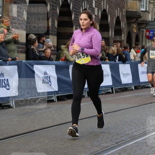 05.10.2025 - 20. swb-Marathon Bremen Strokosch-Dieckow http://msf.ph/oto/9267519 05.10.2025 11:09:02 Ziel 9632, 10087, 10458, 11126, 11142 meine-sportfotos.de