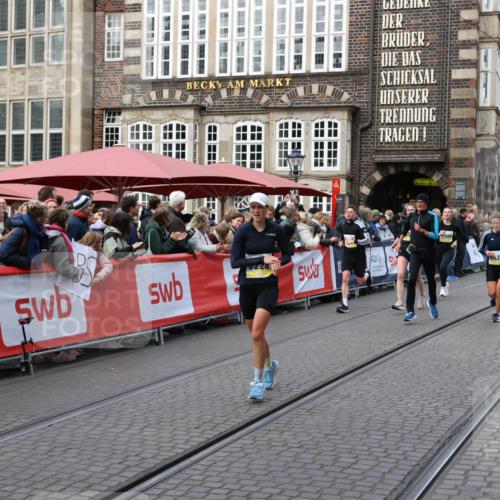 05.10.2025 - 20. swb-Marathon Bremen Yannick Fuchs http://msf.ph/oto/9267822 05.10.2025 10:52:14 Ziel 9196, 9226, 9939, 10240, 10438, 10727, 10977, 11273, 11641 meine-sportfotos.de