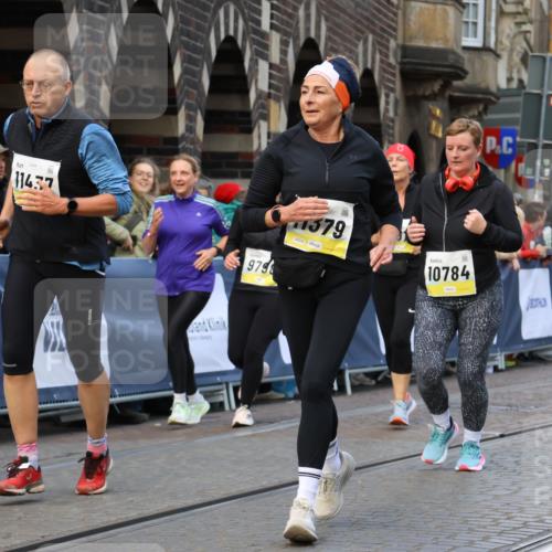 05.10.2025 - 20. swb-Marathon Bremen Strokosch-Dieckow http://msf.ph/oto/9267825 05.10.2025 11:09:09 Ziel 9632, 9798, 9815, 10315, 10522, 10784, 11056, 11379, 11437, 11530, 11674 meine-sportfotos.de