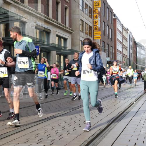 05.10.2025 - 20. swb-Marathon Bremen Strokosch-Dieckow http://msf.ph/oto/9267848 05.10.2025 11:06:24 Ziel 8574, 9178, 9321, 9357, 9605, 9619, 9826, 9942, 9976, 10001, 10148, 10168, 10239, 10498, 10580, 10699, 10732, 10747, 10748, 10937, 11027, 11324, 11355, 11389, 11414, 11497, 11565, 11605, 11706, 11721, 11746, 11747, 8574, 9178, 9321, 9357, 9605, 9619, 9826, 9942, 9976, 10001, 10148, 10168, 10239, 10498, 10580, 10699, 10732, 10747, 10748, 10937, 11027, 11324, 11355, 11389, 11414, 11497, 11565, 11605 meine-sportfotos.de
