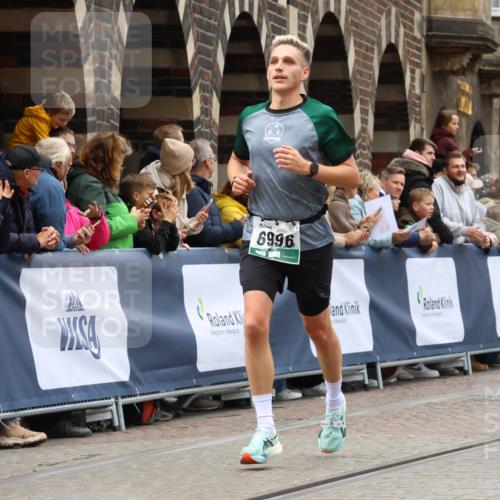 05.10.2025 - 20. swb-Marathon Bremen Strokosch-Dieckow http://msf.ph/oto/9267906 05.10.2025 13:00:11 Ziel 198, 826, 1812, 2064, 2169, 4422, 6996, 8030 meine-sportfotos.de