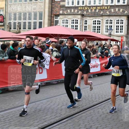 05.10.2025 - 20. swb-Marathon Bremen Yannick Fuchs http://msf.ph/oto/9267924 05.10.2025 10:52:16 Ziel 9196, 9226, 9852, 9939, 10240, 10438, 10668, 10727, 10977, 11273, 11641 meine-sportfotos.de