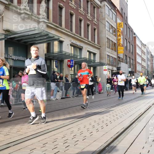05.10.2025 - 20. swb-Marathon Bremen Strokosch-Dieckow http://msf.ph/oto/9267928 05.10.2025 11:06:26 Ziel 8574, 9178, 9321, 9357, 9605, 9619, 9826, 9942, 9976, 10001, 10148, 10168, 10239, 10498, 10580, 10699, 10747, 10748, 10937, 11027, 11324, 11355, 11389, 11414, 11497, 11565, 11605, 11622, 11706, 11721, 11746, 11747, 8574, 9178, 9321, 9357, 9605, 9619, 9826, 9942, 9976, 10001, 10148, 10168, 10239, 10498, 10580, 10699, 10747, 10748, 10937, 11027, 11324, 11355, 11389, 11414, 11497, 11565, 11605, 11622 meine-sportfotos.de