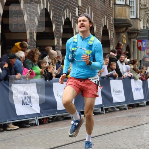 05.10.2025 - 20. swb-Marathon Bremen Strokosch-Dieckow http://msf.ph/oto/9267959 05.10.2025 13:00:12 Ziel 198, 241, 826, 1812, 2064, 2169, 4422, 6996, 7498, 8030 meine-sportfotos.de