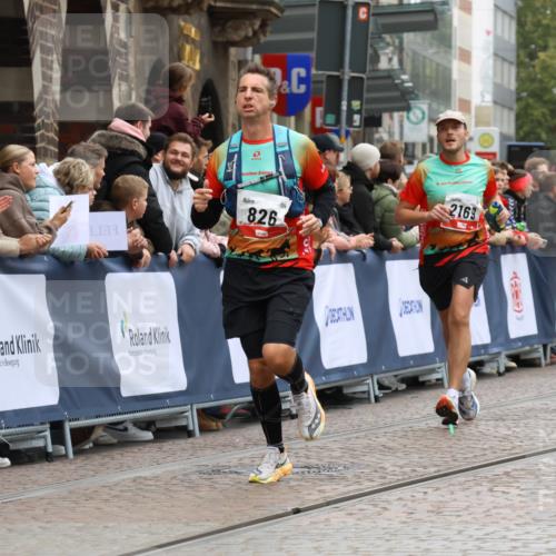 05.10.2025 - 20. swb-Marathon Bremen Strokosch-Dieckow http://msf.ph/oto/9268137 05.10.2025 13:00:16 Ziel 241, 826, 1615, 1812, 2064, 2118, 2169, 6633, 7498 meine-sportfotos.de