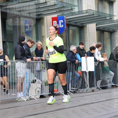 05.10.2025 - 20. swb-Marathon Bremen Strokosch-Dieckow http://msf.ph/oto/9268220 05.10.2025 11:06:50 Ziel 9180, 9217, 9265, 9334, 9491, 9628, 9702, 9757, 9877, 9890, 9901, 10193, 10286, 10330, 10332, 10371, 10396, 10582, 10632, 10788, 10824, 10836, 10902, 10991, 11131, 11258, 11329, 11477, 11622, 11709, 9180, 9217, 9265, 9334, 9491, 9628, 9702, 9757, 9877, 9890, 9901, 10193, 10286, 10330, 10332, 10371, 10396, 10582, 10632, 10788, 10824, 10836, 10902, 10991, 11131, 11622, 11709 meine-sportfotos.de