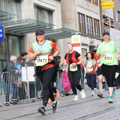 05.10.2025 - 20. swb-Marathon Bremen Strokosch-Dieckow http://msf.ph/oto/9268259 05.10.2025 11:06:52 Ziel 7779, 9180, 9217, 9265, 9334, 9491, 9628, 9702, 9757, 9877, 9890, 9901, 10193, 10286, 10330, 10332, 10371, 10396, 10582, 10632, 10788, 10824, 10836, 10902, 10991, 11122, 11131, 11258, 11329, 11477, 11709, 7779, 9180, 9217, 9265, 9334, 9491, 9628, 9702, 9757, 9877, 9890, 9901, 10193, 10286, 10330, 10332, 10371, 10396, 10582, 10632, 10788, 10824, 10836, 10902, 10991, 11122, 11131, 11709 meine-sportfotos.de