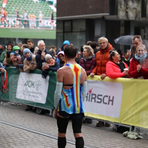 05.10.2025 - 20. swb-Marathon Bremen Yannick Fuchs http://msf.ph/oto/9268469 05.10.2025 12:12:57 Ziel  meine-sportfotos.de