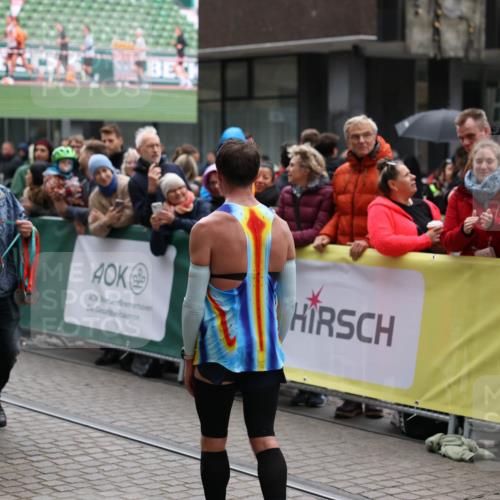 05.10.2025 - 20. swb-Marathon Bremen Yannick Fuchs http://msf.ph/oto/9268488 05.10.2025 12:12:57 Ziel  meine-sportfotos.de