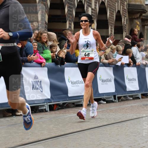 05.10.2025 - 20. swb-Marathon Bremen Strokosch-Dieckow http://msf.ph/oto/9268516 05.10.2025 13:00:32 Ziel 46, 1612, 7099, 7949 meine-sportfotos.de