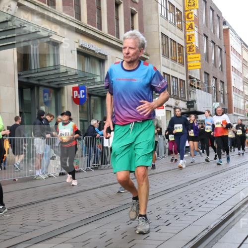 05.10.2025 - 20. swb-Marathon Bremen Strokosch-Dieckow http://msf.ph/oto/9268561 05.10.2025 11:07:01 Ziel 7779, 9180, 9217, 9265, 9334, 9483, 9491, 9628, 9702, 9757, 9780, 9877, 10037, 10160, 10223, 10286, 10330, 10332, 10371, 10582, 10632, 10737, 10776, 10824, 10836, 10854, 10902, 11122, 11159, 11258, 11262, 11329, 11384, 11477, 11529, 11584, 7779, 9180, 9217, 9265, 9334, 9483, 9491, 9628, 9702, 9757, 9780, 9877, 10037, 10160, 10223, 10286, 10330, 10332, 10371, 10582, 10632, 10737, 10776, 10824, 10836, 10854, 10902, 11122, 11159 meine-sportfotos.de