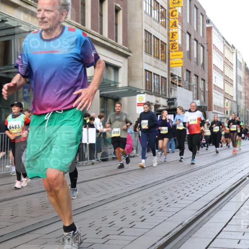 05.10.2025 - 20. swb-Marathon Bremen Strokosch-Dieckow http://msf.ph/oto/9268570 05.10.2025 11:07:01 Ziel 7779, 9180, 9217, 9265, 9334, 9483, 9491, 9628, 9702, 9757, 9780, 9877, 10037, 10160, 10223, 10286, 10330, 10332, 10371, 10582, 10632, 10737, 10776, 10824, 10836, 10854, 10902, 11122, 11159, 11258, 11262, 11329, 11384, 11477, 11529, 11584, 7779, 9180, 9217, 9265, 9334, 9483, 9491, 9628, 9702, 9757, 9780, 9877, 10037, 10160, 10223, 10286, 10330, 10332, 10371, 10582, 10632, 10737, 10776, 10824, 10836, 10854, 10902, 11122, 11159 meine-sportfotos.de
