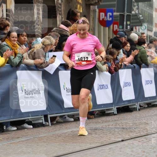05.10.2025 - 20. swb-Marathon Bremen Strokosch-Dieckow http://msf.ph/oto/9268685 05.10.2025 13:00:34 Ziel 46, 1612, 3251, 3982, 7099 meine-sportfotos.de