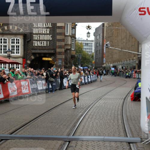 05.10.2025 - 20. swb-Marathon Bremen Yannick Fuchs http://msf.ph/oto/9268694 05.10.2025 12:13:15 Ziel 1301 meine-sportfotos.de