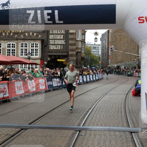 05.10.2025 - 20. swb-Marathon Bremen Yannick Fuchs http://msf.ph/oto/9268744 05.10.2025 12:13:16 Ziel 1301 meine-sportfotos.de