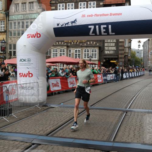 05.10.2025 - 20. swb-Marathon Bremen Yannick Fuchs http://msf.ph/oto/9268851 05.10.2025 12:13:17 Ziel 1301 meine-sportfotos.de