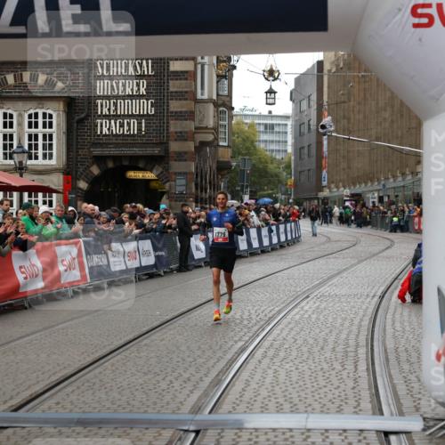 05.10.2025 - 20. swb-Marathon Bremen Yannick Fuchs http://msf.ph/oto/9269022 05.10.2025 12:14:12 Ziel 1779 meine-sportfotos.de