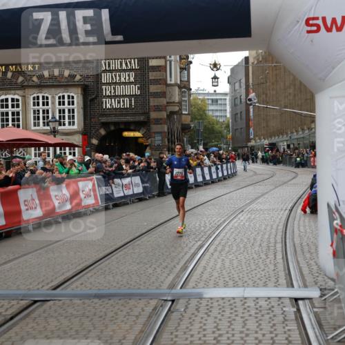 05.10.2025 - 20. swb-Marathon Bremen Yannick Fuchs http://msf.ph/oto/9269043 05.10.2025 12:14:12 Ziel 1779 meine-sportfotos.de