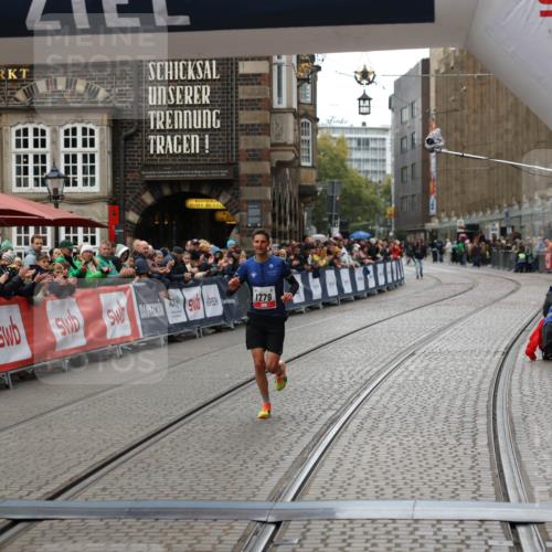 05.10.2025 - 20. swb-Marathon Bremen Yannick Fuchs http://msf.ph/oto/9269066 05.10.2025 12:14:12 Ziel 1779 meine-sportfotos.de