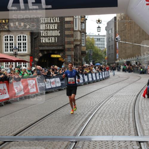 05.10.2025 - 20. swb-Marathon Bremen Yannick Fuchs http://msf.ph/oto/9269077 05.10.2025 12:14:12 Ziel 1779 meine-sportfotos.de