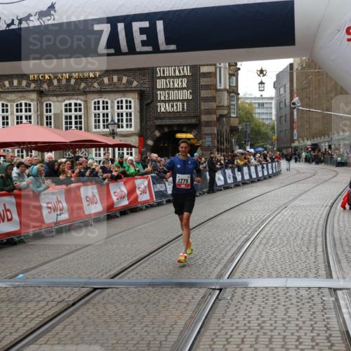 05.10.2025 - 20. swb-Marathon Bremen Yannick Fuchs http://msf.ph/oto/9269145 05.10.2025 12:14:13 Ziel 1779 meine-sportfotos.de