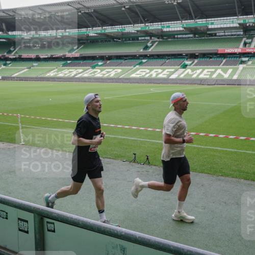 05.10.2025 - 20. swb-Marathon Bremen Michael Burmester http://msf.ph/oto/9269165 05.10.2025 12:37:38 Laufen im Stadion 57, 140, 221, 436, 481, 508, 728, 787, 1245, 1418, 1567, 1616, 1633, 1801, 1849, 1901, 1912, 2132, 2135, 2168, 2268, 5423, 5536, 5582, 7266, 9080, 933, 1088, 1443, 1907, 2186, 5625, 8883 meine-sportfotos.de