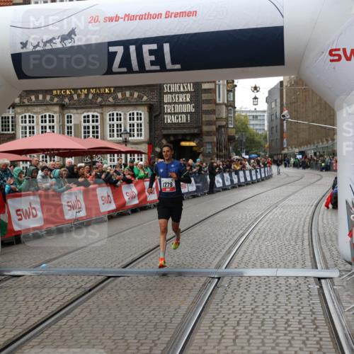 05.10.2025 - 20. swb-Marathon Bremen Yannick Fuchs http://msf.ph/oto/9269173 05.10.2025 12:14:14 Ziel 1779 meine-sportfotos.de