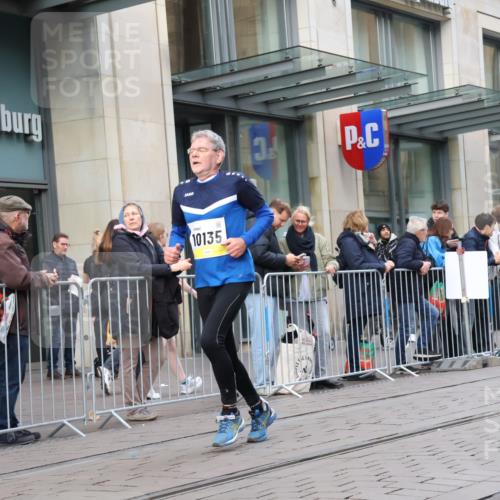 05.10.2025 - 20. swb-Marathon Bremen Strokosch-Dieckow http://msf.ph/oto/9269239 05.10.2025 11:07:31 Ziel 8123, 9212, 9615, 10135, 10365, 10366, 10550, 10706, 10782, 10783, 11490, 11677, 8123, 9212, 9615, 10135, 10365, 10366, 10550, 10706, 10782, 10783, 11490, 11677 meine-sportfotos.de