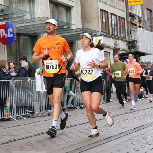 05.10.2025 - 20. swb-Marathon Bremen Strokosch-Dieckow http://msf.ph/oto/9269308 05.10.2025 11:07:36 Ziel 8123, 9212, 9557, 9615, 9617, 10135, 10365, 10366, 10550, 10706, 10782, 10783, 11309, 11490, 11677, 8123, 9212, 9557, 9615, 9617, 10135, 10365, 10366, 10550, 10706, 10782, 10783, 11309, 11490, 11677 meine-sportfotos.de