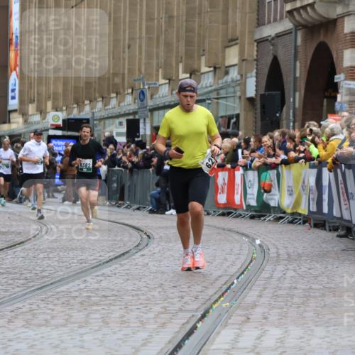 05.10.2025 - 20. swb-Marathon Bremen Strokosch-Dieckow http://msf.ph/oto/9269320 05.10.2025 13:01:05 Ziel 588, 628, 1093, 1215, 4358, 8382, 8747, 8828 meine-sportfotos.de