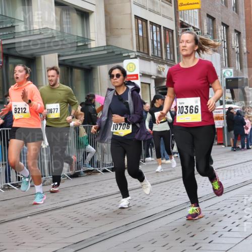 05.10.2025 - 20. swb-Marathon Bremen Strokosch-Dieckow http://msf.ph/oto/9269361 05.10.2025 11:07:38 Ziel 8123, 9212, 9557, 9599, 9615, 9617, 9874, 10125, 10135, 10365, 10366, 10706, 10782, 10783, 11309, 11490, 11677, 8123, 9212, 9557, 9599, 9615, 9617, 9874, 10125, 10135, 10365, 10366, 10706, 10782, 10783, 11309, 11490, 11677 meine-sportfotos.de