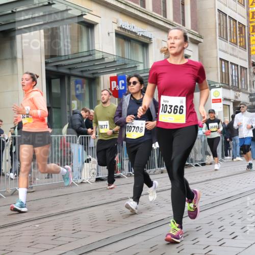 05.10.2025 - 20. swb-Marathon Bremen Strokosch-Dieckow http://msf.ph/oto/9269399 05.10.2025 11:07:39 Ziel 8123, 9212, 9557, 9599, 9617, 9874, 10125, 10135, 10365, 10366, 10706, 10782, 10783, 11309, 11490, 11677, 8123, 9212, 9557, 9599, 9617, 9874, 10125, 10135, 10365, 10366, 10706, 10782, 10783, 11309, 11490, 11677 meine-sportfotos.de