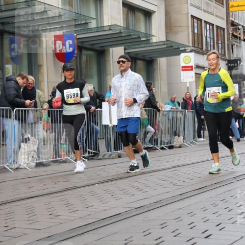 05.10.2025 - 20. swb-Marathon Bremen Strokosch-Dieckow http://msf.ph/oto/9269437 05.10.2025 11:07:41 Ziel 8123, 9212, 9557, 9599, 9617, 9874, 10125, 10135, 10365, 10366, 10706, 10782, 10783, 10866, 11309, 11490, 11677, 8123, 9212, 9557, 9599, 9617, 9874, 10125, 10135, 10365, 10366, 10706, 10782, 10783, 10866, 11309, 11490, 11677 meine-sportfotos.de
