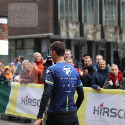 05.10.2025 - 20. swb-Marathon Bremen Yannick Fuchs http://msf.ph/oto/9269441 05.10.2025 12:14:20 Ziel 1779 meine-sportfotos.de
