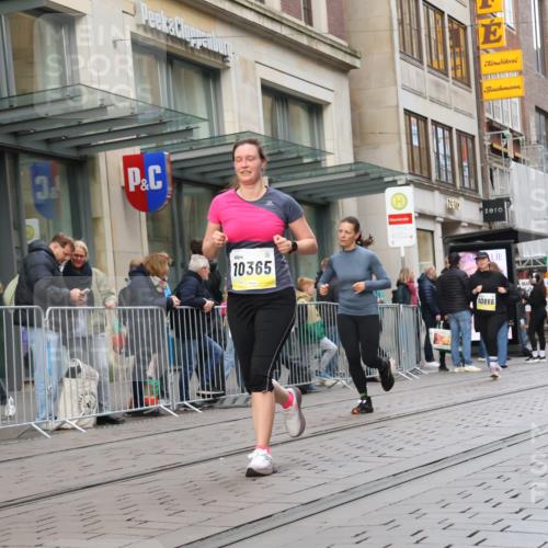 05.10.2025 - 20. swb-Marathon Bremen Strokosch-Dieckow http://msf.ph/oto/9269557 05.10.2025 11:07:45 Ziel 8123, 9212, 9519, 9557, 9599, 9617, 9874, 10125, 10135, 10365, 10366, 10706, 10782, 10783, 10866, 11019, 11232, 11309, 11490, 11670, 11677, 8123, 9212, 9519, 9557, 9599, 9617, 9874, 10125, 10135, 10365, 10366, 10706, 10782, 10783, 10866, 11019, 11232, 11309, 11490, 11670, 11677 meine-sportfotos.de