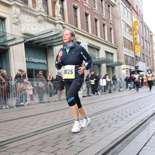 05.10.2025 - 20. swb-Marathon Bremen Strokosch-Dieckow http://msf.ph/oto/9269653 05.10.2025 11:07:48 Ziel 8123, 9212, 9353, 9401, 9519, 9557, 9599, 9617, 9874, 10125, 10132, 10135, 10365, 10366, 10706, 10782, 10783, 10866, 11019, 11097, 11232, 11309, 11490, 11670, 11671, 11677, 8123, 9212, 9353, 9401, 9519, 9557, 9599, 9617, 9874, 10125, 10132, 10135, 10365, 10366, 10706, 10782, 10783, 10866, 11019, 11097, 11232, 11309, 11490, 11670, 11671, 11677 meine-sportfotos.de