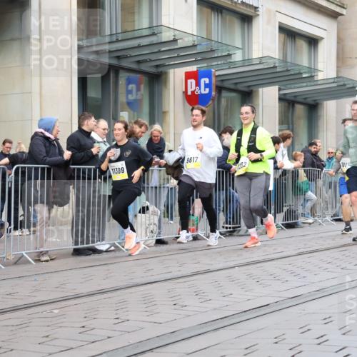 05.10.2025 - 20. swb-Marathon Bremen Strokosch-Dieckow http://msf.ph/oto/9269738 05.10.2025 11:07:54 Ziel 9186, 9353, 9401, 9519, 9557, 9599, 9617, 9874, 10125, 10132, 10866, 11019, 11097, 11232, 11309, 11490, 11670, 11671, 9186, 9353, 9401, 9519, 9557, 9599, 9617, 9874, 10125, 10132, 10866, 11019, 11097, 11232, 11309, 11490, 11670, 11671 meine-sportfotos.de
