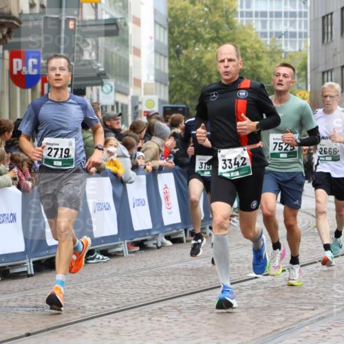 05.10.2025 - 20. swb-Marathon Bremen Strokosch-Dieckow http://msf.ph/oto/9269764 05.10.2025 13:01:15 Ziel 1626, 2666, 2719, 3150, 3342, 3807, 6150, 7525, 8747 meine-sportfotos.de