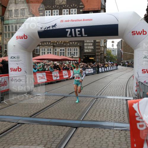 05.10.2025 - 20. swb-Marathon Bremen Yannick Fuchs http://msf.ph/oto/9270091 05.10.2025 12:14:48 Ziel 1122 meine-sportfotos.de