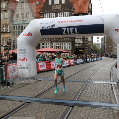 05.10.2025 - 20. swb-Marathon Bremen Yannick Fuchs http://msf.ph/oto/9270147 05.10.2025 12:14:49 Ziel 1122 meine-sportfotos.de