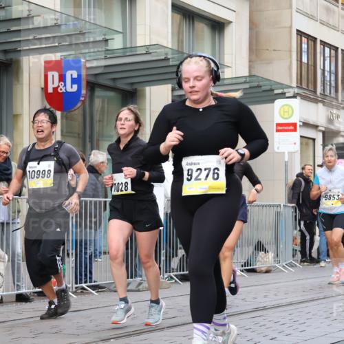 05.10.2025 - 20. swb-Marathon Bremen Strokosch-Dieckow http://msf.ph/oto/9270246 05.10.2025 11:08:23 Ziel 7069, 7706, 9184, 9191, 9274, 9276, 9481, 9589, 9721, 9853, 9982, 10051, 10134, 10212, 10567, 10787, 10859, 10939, 10998, 11028, 11073, 11076, 11242, 11479, 11590, 7069, 7706, 9184, 9191, 9274, 9276, 9481, 9589, 9721, 9853, 9982, 10051, 10134, 10212, 10567, 10787, 10859, 10939, 10998, 11028, 11073, 11076, 11242, 11479, 11590 meine-sportfotos.de