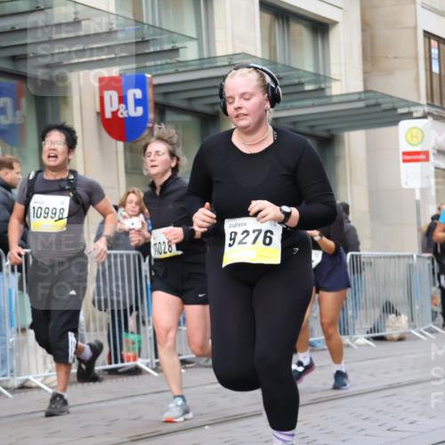 05.10.2025 - 20. swb-Marathon Bremen Strokosch-Dieckow http://msf.ph/oto/9270257 05.10.2025 11:08:23 Ziel 7069, 7706, 9184, 9191, 9274, 9276, 9481, 9589, 9721, 9853, 9982, 10051, 10134, 10212, 10567, 10787, 10859, 10939, 10998, 11028, 11073, 11076, 11242, 11479, 11590, 7069, 7706, 9184, 9191, 9274, 9276, 9481, 9589, 9721, 9853, 9982, 10051, 10134, 10212, 10567, 10787, 10859, 10939, 10998, 11028, 11073, 11076, 11242, 11479, 11590 meine-sportfotos.de