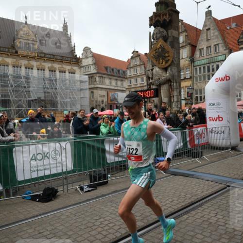 05.10.2025 - 20. swb-Marathon Bremen Yannick Fuchs http://msf.ph/oto/9270279 05.10.2025 12:14:50 Ziel 1122 meine-sportfotos.de