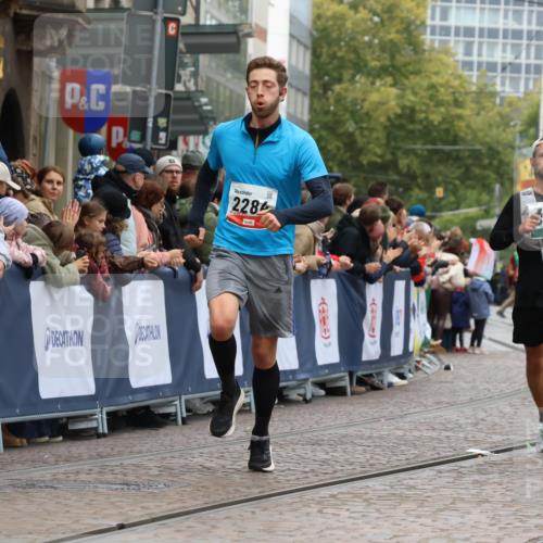 05.10.2025 - 20. swb-Marathon Bremen Strokosch-Dieckow http://msf.ph/oto/9270607 05.10.2025 13:01:38 Ziel 1042, 2284, 4571, 6302, 7440, 8169 meine-sportfotos.de